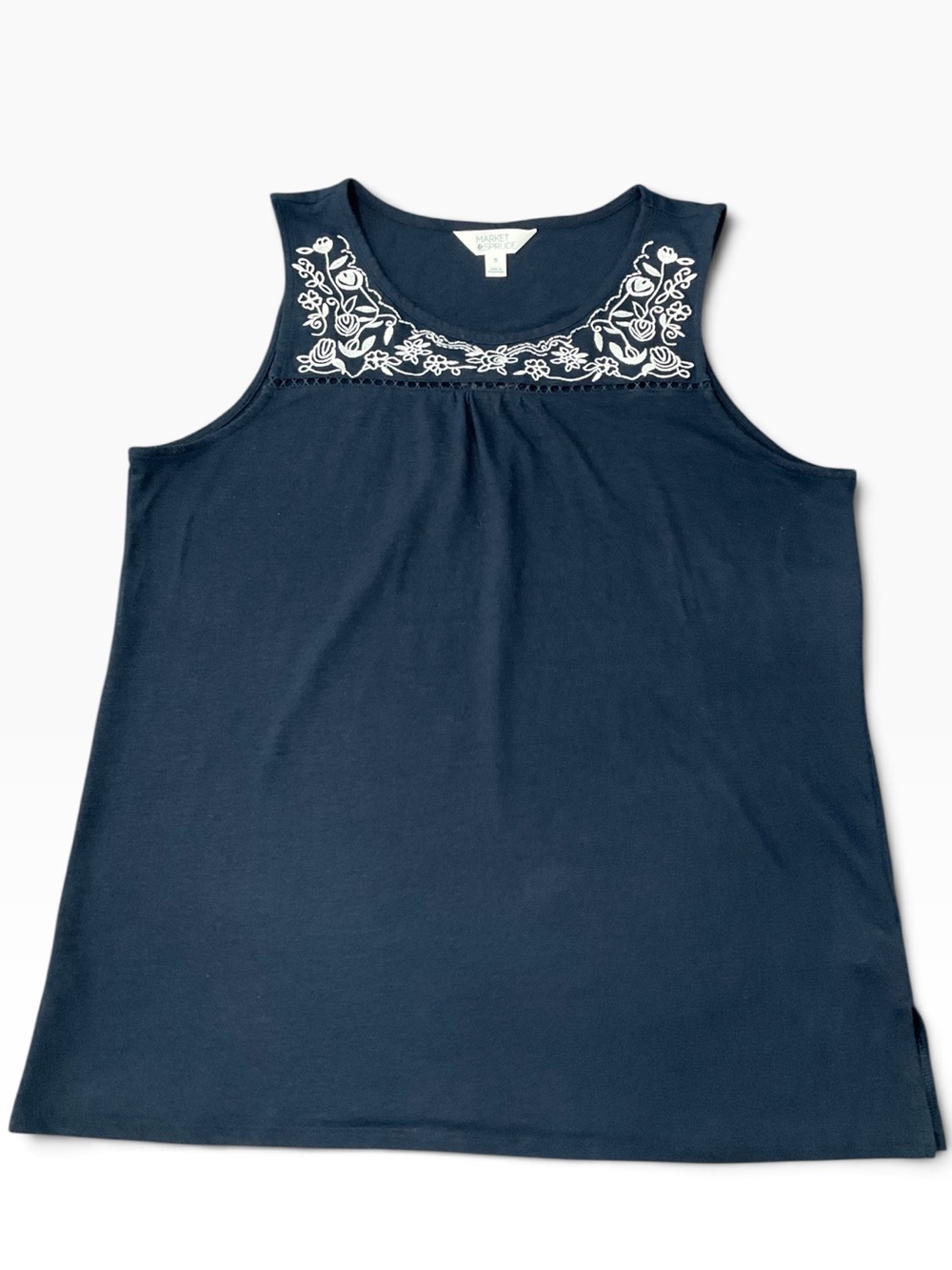 Market & Spruce Navy Tank with White Embroidered Yoke Size XL EUC